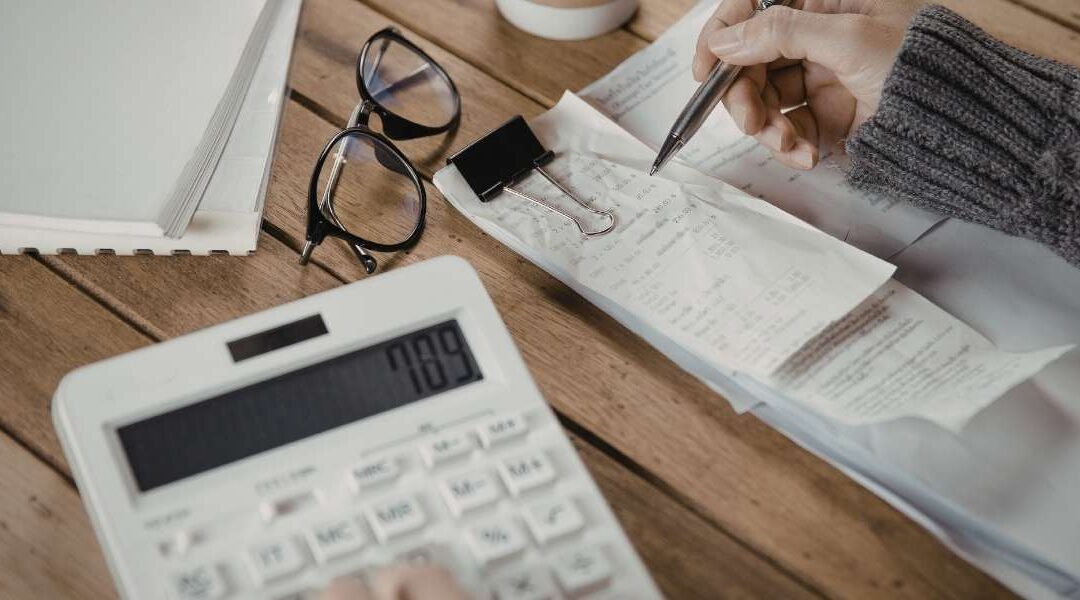 Déficit calorique et sport : comment brûler des graisses sans perdre en performance ?